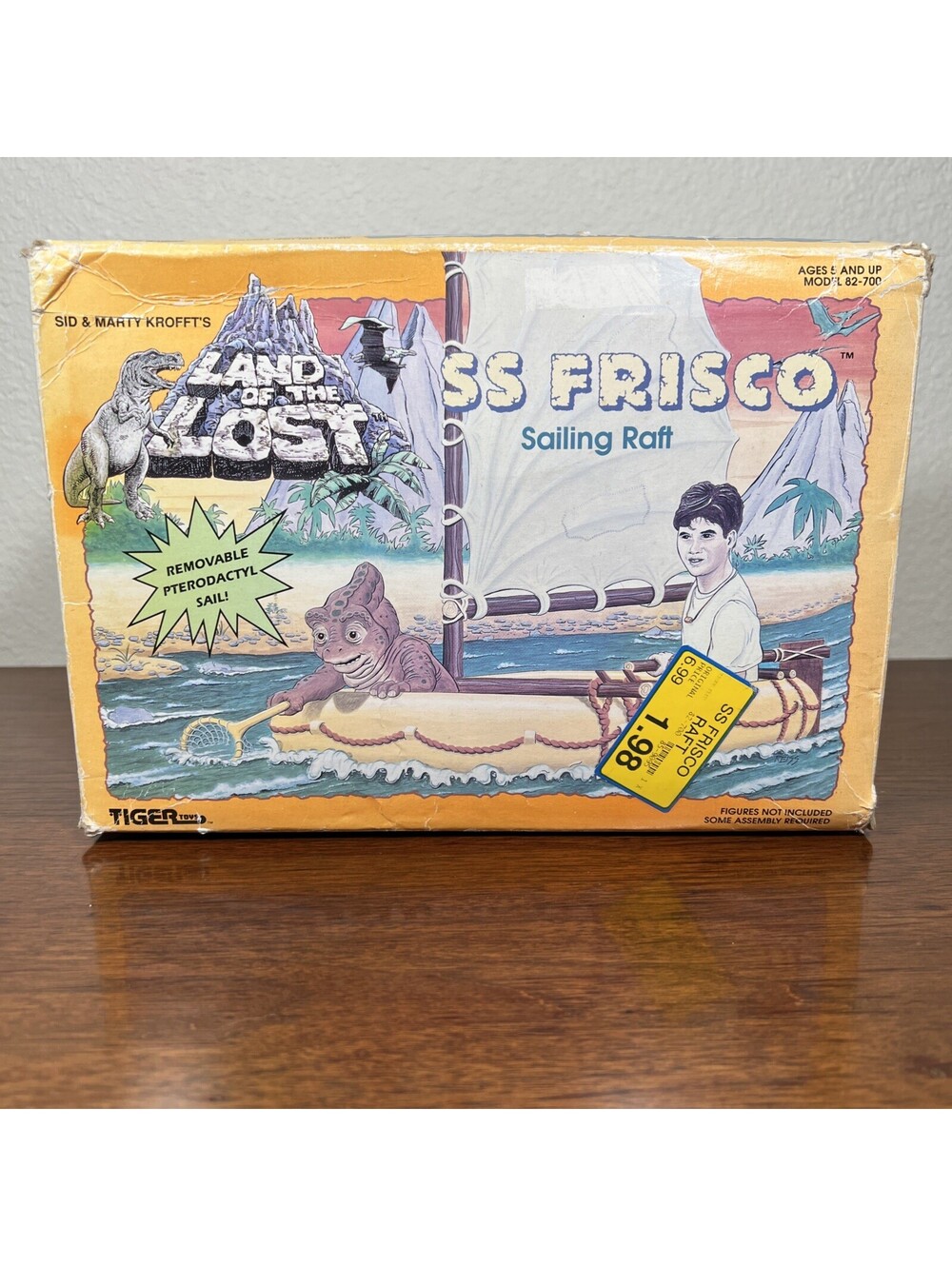 Vintage 1992 Tiger Land of the Lost SS Frisco Sailing Raft Playset